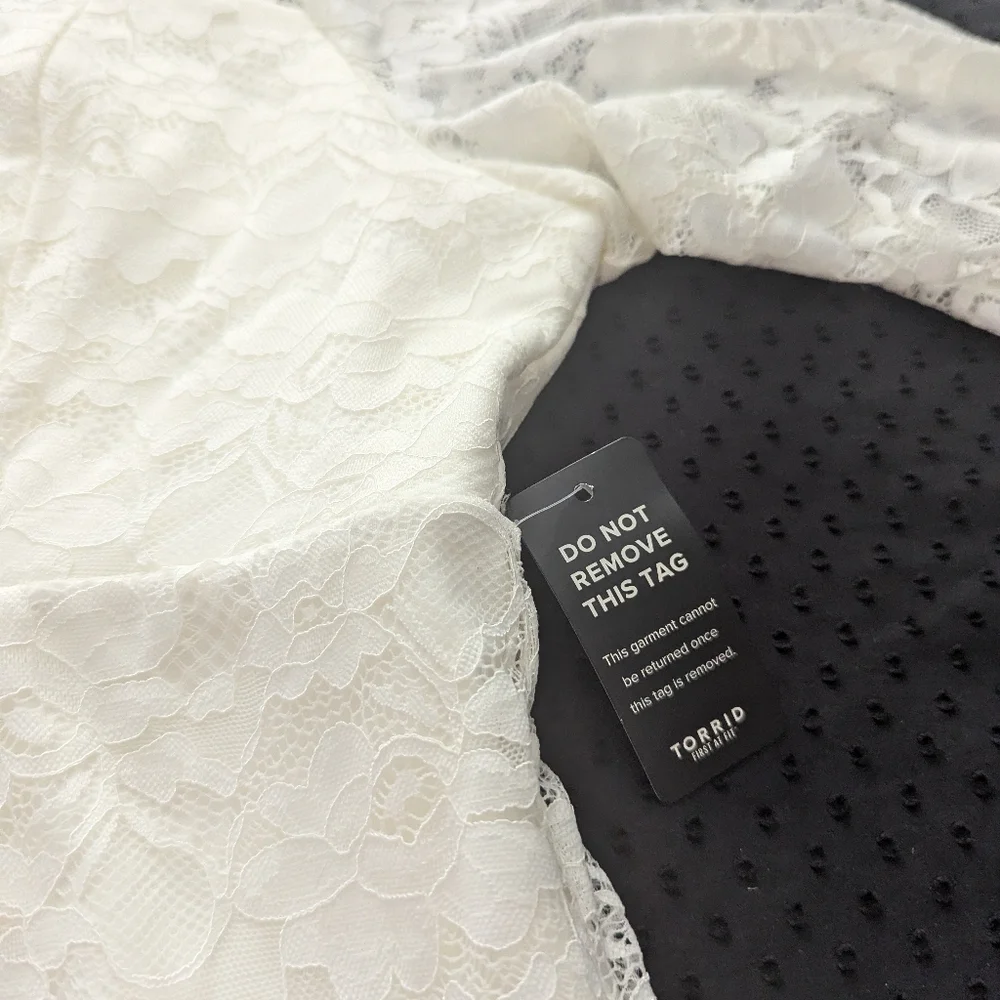 Bodycon White Dress Torrid - Picture 8 of 13